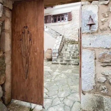 Traditional Stone House In Holiday home Exochori